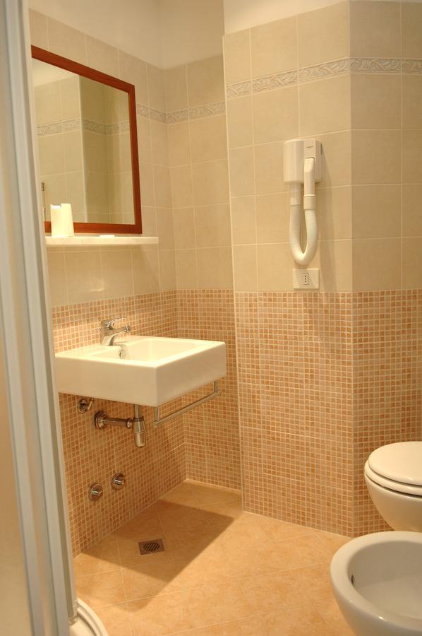 Hotel D'Annunzio Cattolica Dış mekan fotoğraf