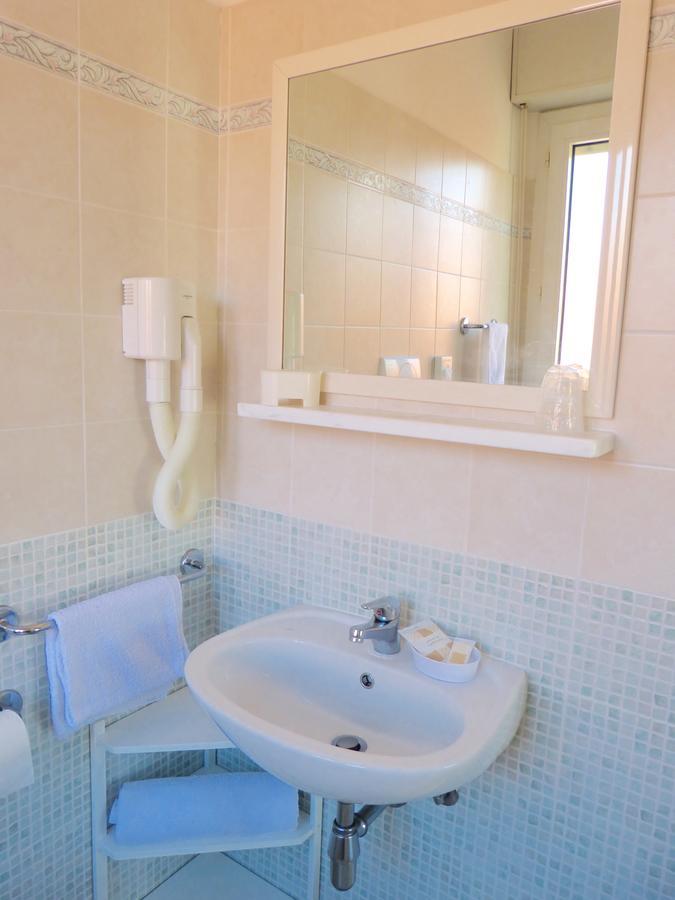 Hotel D'Annunzio Cattolica Dış mekan fotoğraf